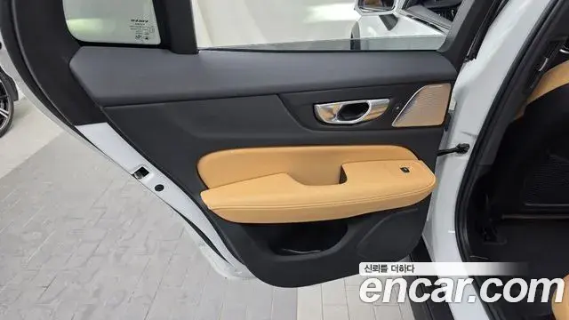 Volvo V60 Cross Country 2024 — ფოტო 34/34