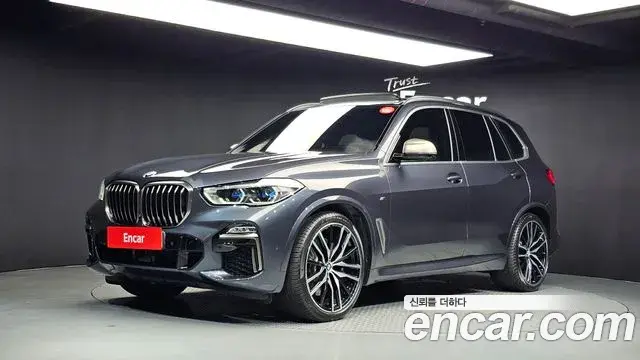 BMW X5 2021 — Фото 1/20