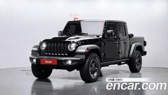 Jeep Gladiator 2021 — Фото 1/20