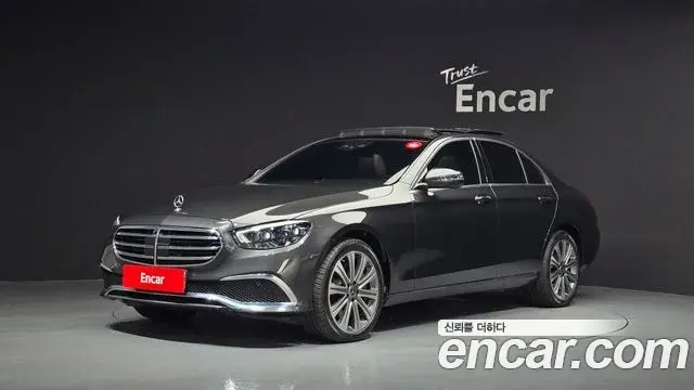 Mercedes-Benz E-Class 2021 — Фото 1/20