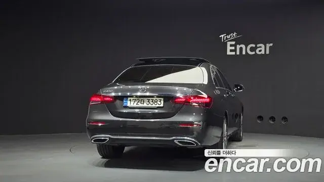 Mercedes-Benz E-Class 2021 — Фото 4/20