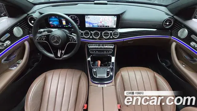 Mercedes-Benz E-Class 2021 — Фото 7/20