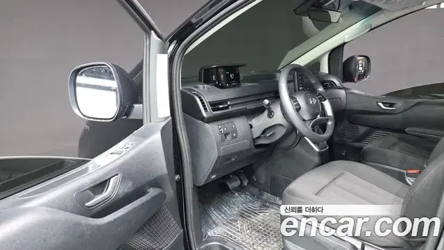 Hyundai Staria 2024 — Фото 10/20