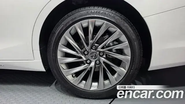 Lexus ES300h 2026 — Şəkil 25/30