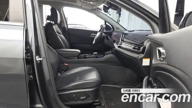 Kia Sportage 2022 — Фото 11/20