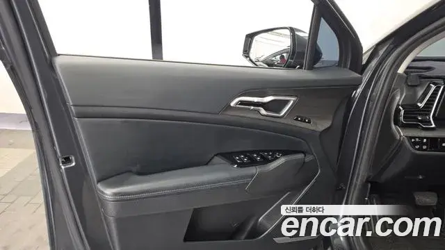 Kia Sportage 2022 — Photo 8/34