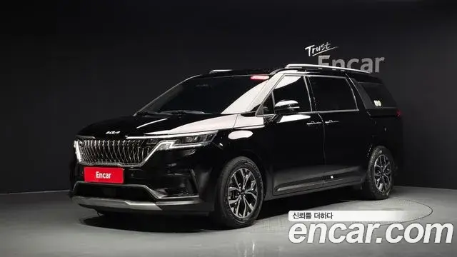 Kia Carnival 2023 — ფოტო 10/45