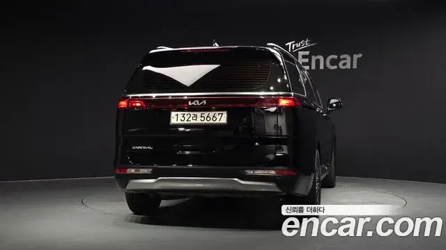 Kia Carnival 2023 — Фото 4/20