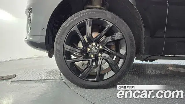 Land Rover Range Rover Sport 2018 — Şəkil 34/36