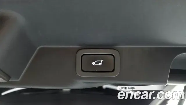 Land Rover Range Rover Sport 2018 — Şəkil 31/36