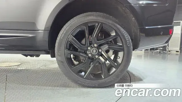 Land Rover Range Rover Sport 2018 — Şəkil 15/36