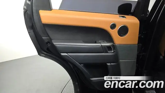 Land Rover Range Rover Sport 2018 — Şəkil 25/36