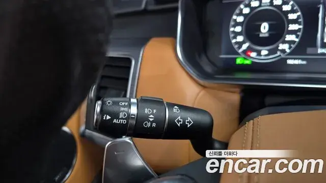 Land Rover Range Rover Sport 2018 — Şəkil 28/36