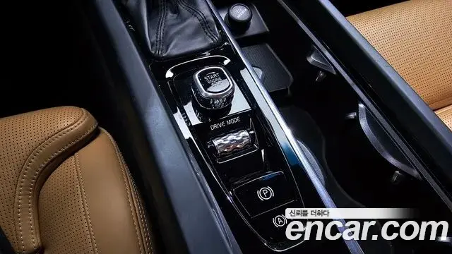 Volvo S60 2019 — Şəkil 11/37