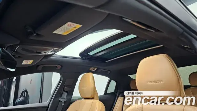 Volvo S60 2019 — Şəkil 30/37