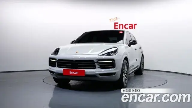 Porsche Cayenne 2023 — Фото 2/20