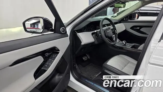 Land Rover Range Rover Evoque 2025 — Şəkil 1/31