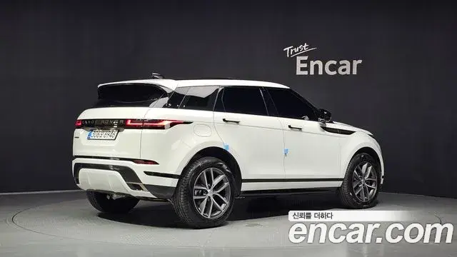 Land Rover Range Rover Evoque 2025 — ფოტო 19/33