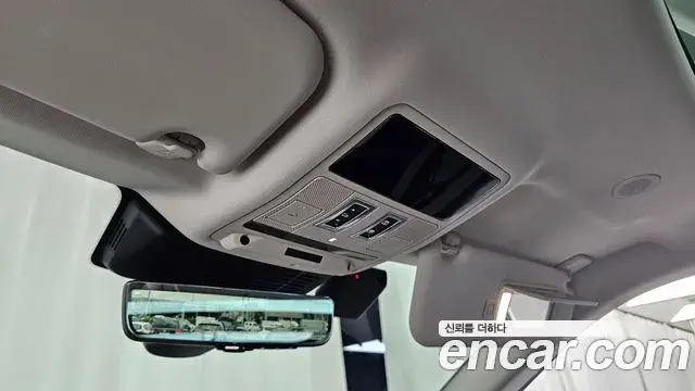 Land Rover Range Rover Evoque 2025 — ფოტო 15/33