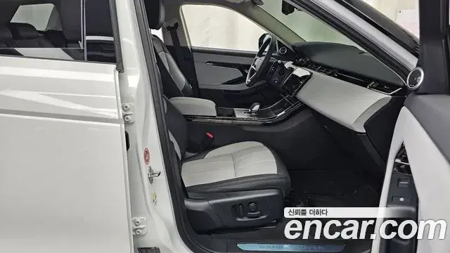 Land Rover Range Rover Evoque 2025 — ფოტო 32/33