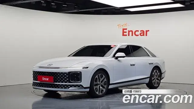 Hyundai Grandeur 2023 — Photo 1/20