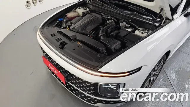 Hyundai Grandeur 2023 — Photo 6/20