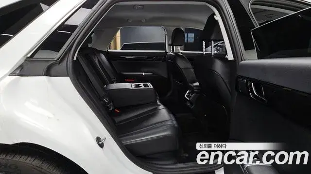 Hyundai Grandeur 2023 — Photo 11/20