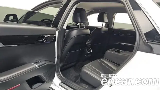 Hyundai Grandeur 2023 — Photo 12/20