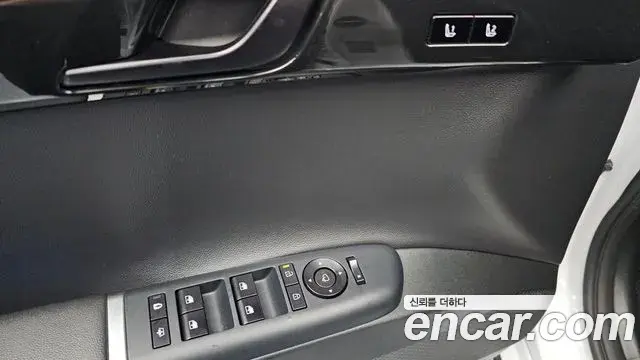 Hyundai Grandeur 2023 — Photo 13/20