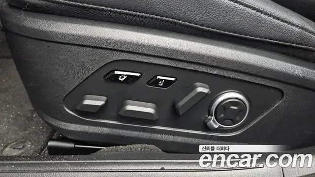 Hyundai Grandeur 2023 — Photo 15/20