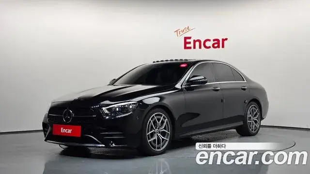 Mercedes-Benz E-Class 2021 — Фото 1/20