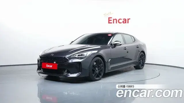 Kia Stinger 2020 — Фото 1/20