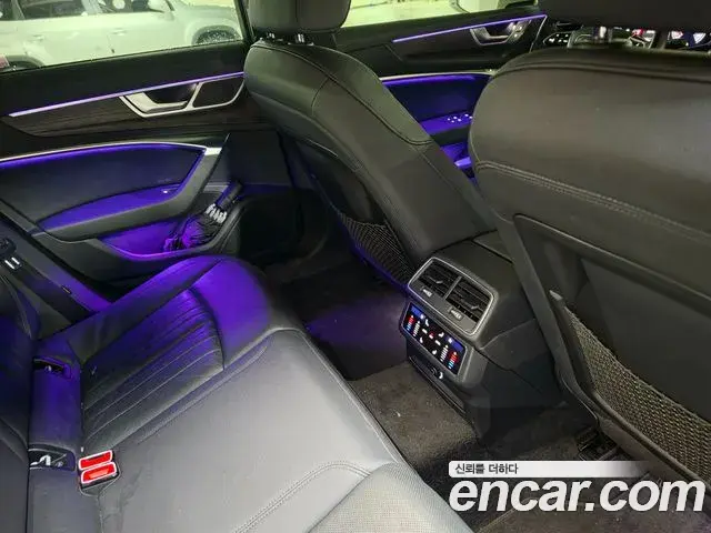 Audi A6 2020 — Фото 16/20