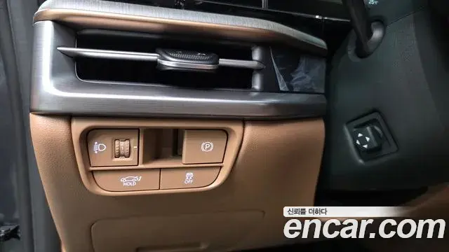 Hyundai Grandeur 2023 — Фото 17/20