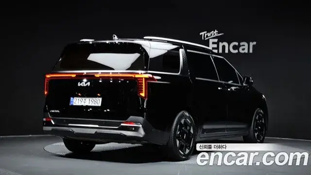 Kia Carnival 2025 — Фото 2/20