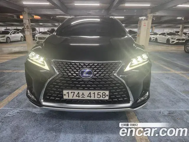 Lexus RX450h 2022 — Şəkil 18/20