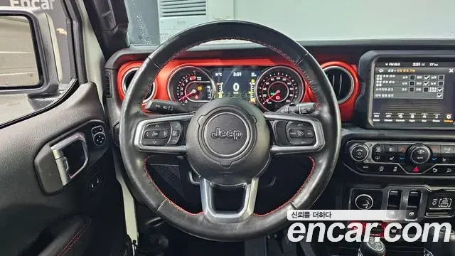 Jeep Wrangler 2020 — Фото 13/20