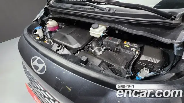 Hyundai Staria 2024 — Фото 6/20