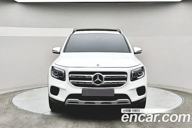 Mercedes-Benz GLB-Class 2021 — Şəkil 1/20