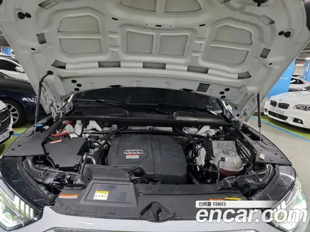 Audi Q5 2021 — Фото 13/18