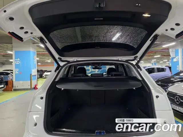 Audi Q5 2021 — Фото 16/18