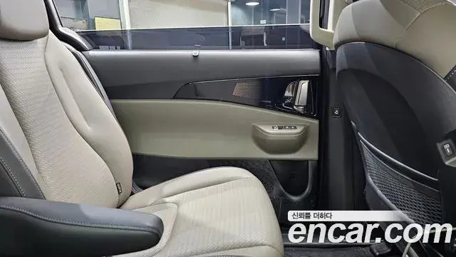 Kia Carnival 2024 — Photo 3/32