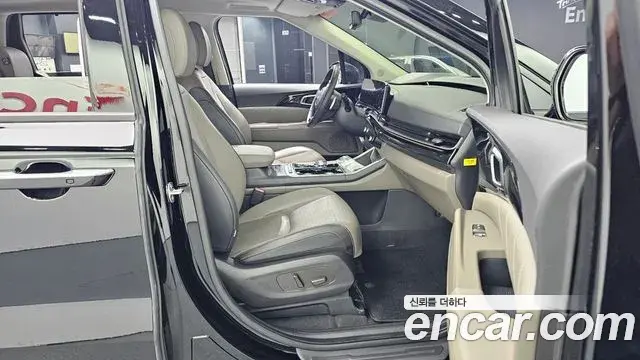 Kia Carnival 2024 — Photo 5/32