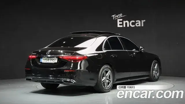 Mercedes-Benz S-Class 2022 — Фото 1/20