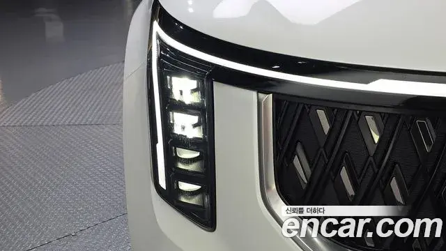Kia Carnival 2026 — ფოტო 27/32