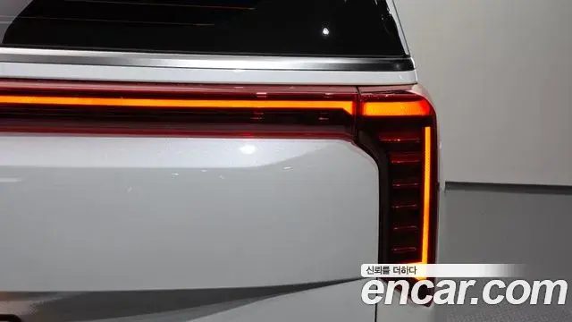 Kia Carnival 2026 — ფოტო 1/32