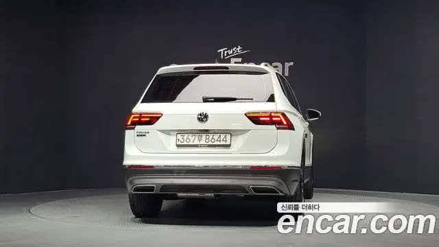 Volkswagen Tiguan Allspace 2020 — ფოტო 16/20