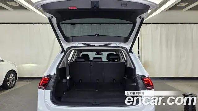 Volkswagen Tiguan Allspace 2020 — ფოტო 12/20