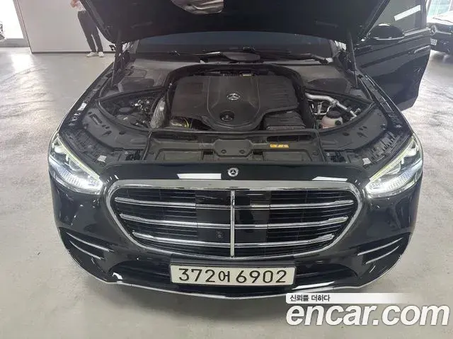 Mercedes-Benz S-Class 2025 — Фото 5/18