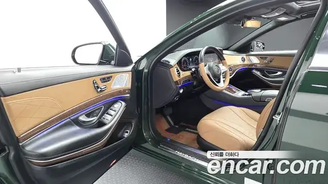 Mercedes-Benz S-Class 2020 — Фото 10/20